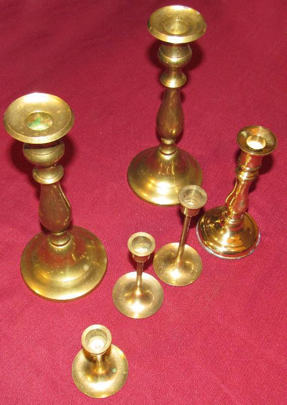 lot 7908 image: Lot of 6 pieces - Brass Candle Sticks  Candle Holders