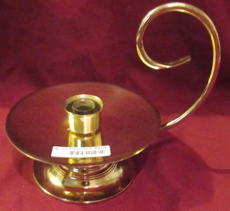 lot 7910 image: Brass Candle Holder - Vintage-Style w curly handle and tray for catching wax - must see