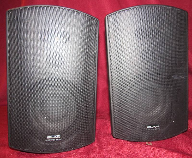 lot 7919 image: Set of 2 - ELAN Speakers - Home Systems - with position able brackets - M# OE525B