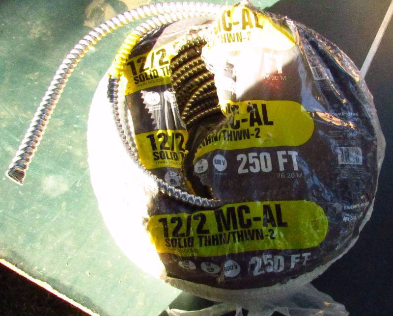 lot 7928 image: Electric Wiring - 122 - MC - open package but theres plenty still on the roll - see photo