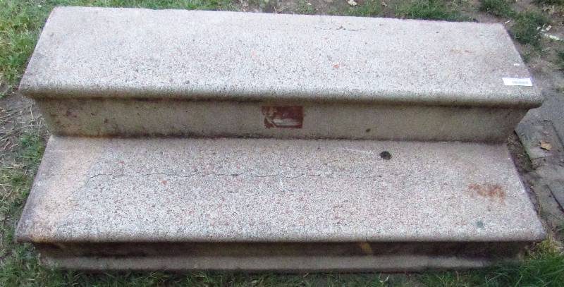 lot 7930 image: Cement Steps - Great Shape