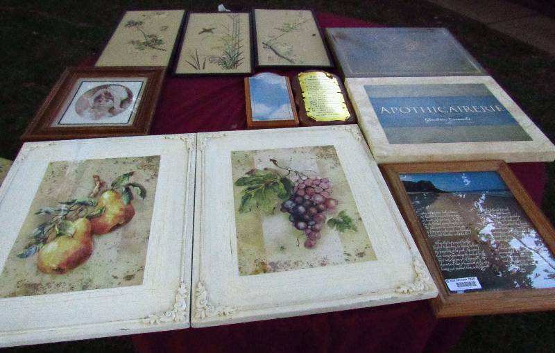 lot 7938 image: Great Lot of Wall Art - Nice Home Dcor See photos