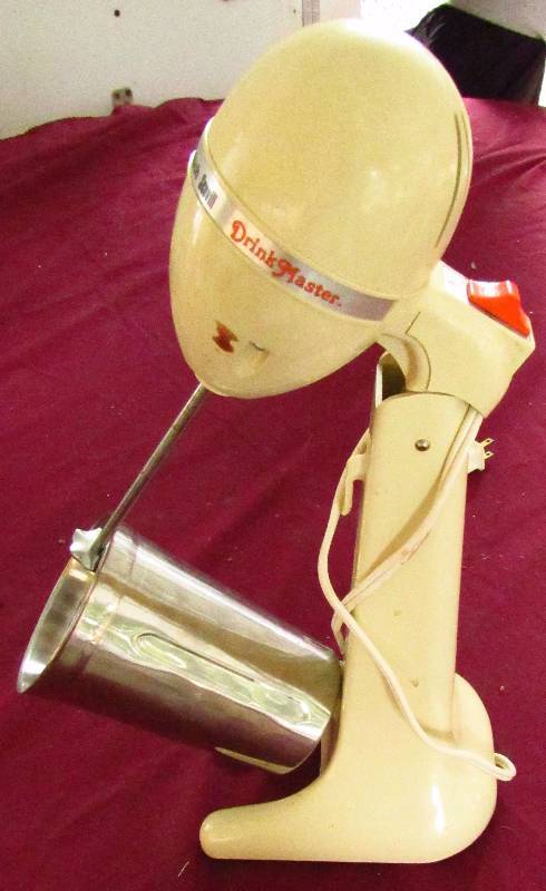 lot 2060 image: Hamilton Drink Master - Malt and Shake Machine for Ice Cream - Works