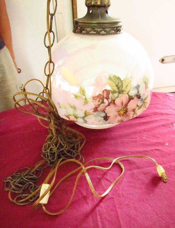 lot 2066 image: Antique Floral Hanging Lamp - Works