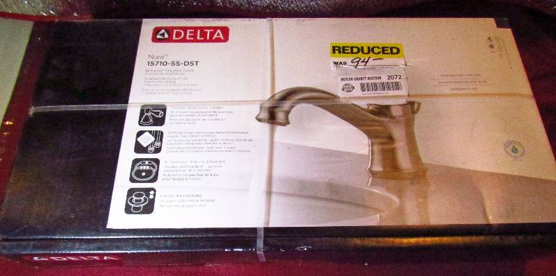 lot 2072 image: Delta Lavatory Faucet - NEW IN BOX
