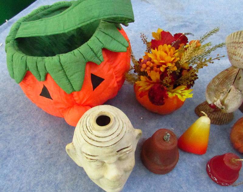 lot 1283 image: Lot of Halloween Decorations - Pumpkins, Candles, Zombie and Leaves - Get ready for Fall