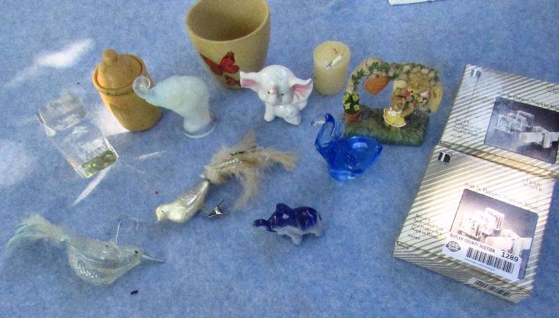 lot 1289 image: Lot of Home Dcor - Napkin Rings, Salt & Pepper Shakers, Elephant Dcor and more
