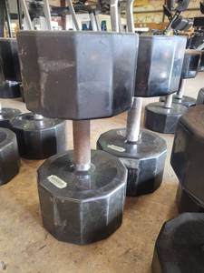 lot 9159 image: Pair of Iron Grip Rubber Coated 100lb Dumbbells
