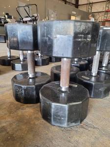 lot 9183 image: Pair of Iron Grip Rubber Coated 80lb Dumbbells