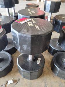 lot 9185 image: Pair of Iron Grip Rubber Coated 90lb Dumbbells