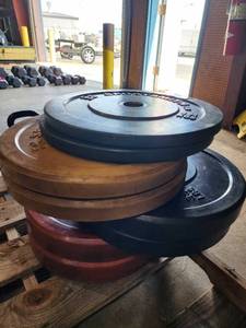lot 9136 image: Lot of 8 Sportsmith Rubber Weight Plates&nbsp