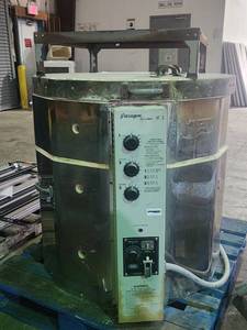 lot 9288 image: Paragon Kiln Set and Fire
