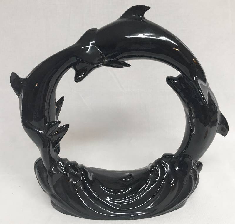 lot 9137 image: Beautiful Dolphin Figurine Home Decor Piece - 13 tall