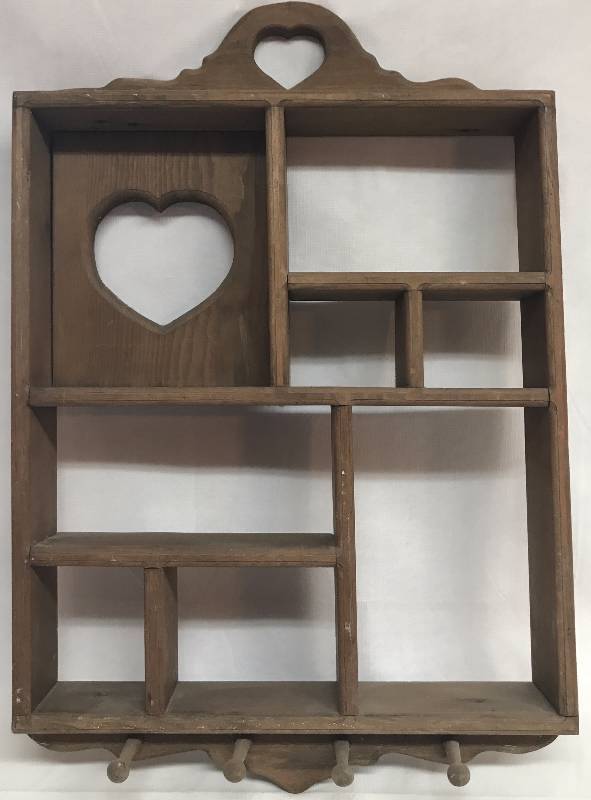 lot 9157 image: Nice Wooden Shadow Box Shelf with Heart