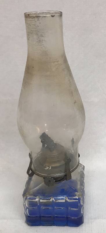 lot 9175 image: Old Oil Lamp with Globe