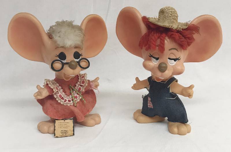lot 9128 image: 2 Vintage Mouse Banks from Seneca State Bank - Wichita, Kansas