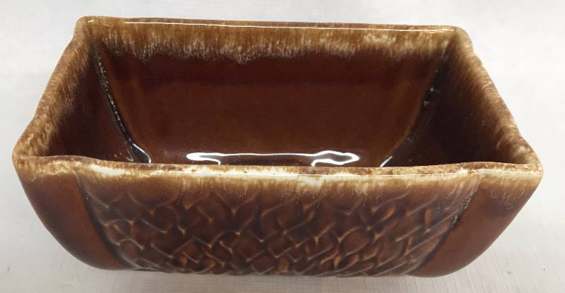 lot 9160 image: 76 Ceramic Planter Made in the USA