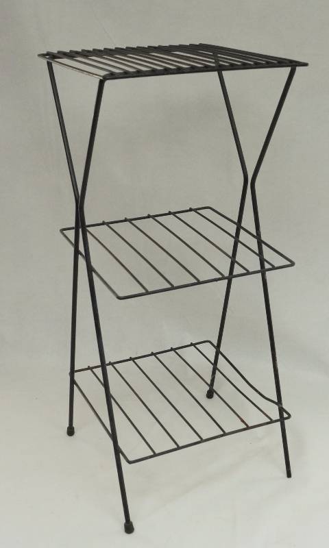 lot 2363 image: Vintage Metal Wire End Table  Magazine or Book Stand  Retro and Highly Collectible - Great condition - NO RUST