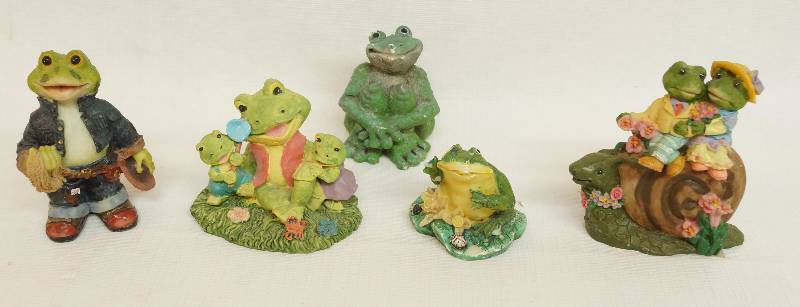 lot 2460 image: Lot of 5 Frog Figurines - Various Poses - Cute - Ribbet