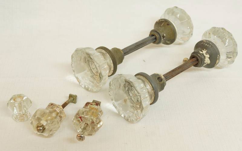 lot 2461 image: Lot of Vintage Clear Glass Door Knobs and Drawer Pulls - bonus misc hardware  in storage box - see photos