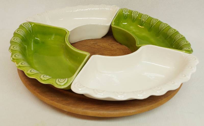 lot 2464 image: Vintage Ceramic Lazy Susan - Calif USA L74 - Green and White - Susan Spins Great