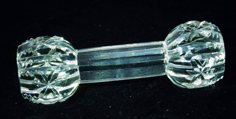 lot 2097 image: Vintage Hand Cut Crystal Knife Rest - Dumbbell Style - Collectible