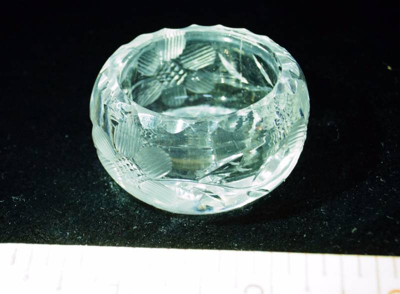 lot 2102 image: Vintage Hand Cut Crystal - Salt Dip - Tiny Table Dish - Collectible