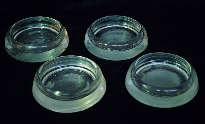 lot 2103 image: Lot of 4 Glass Furniture Casters - Fancy
