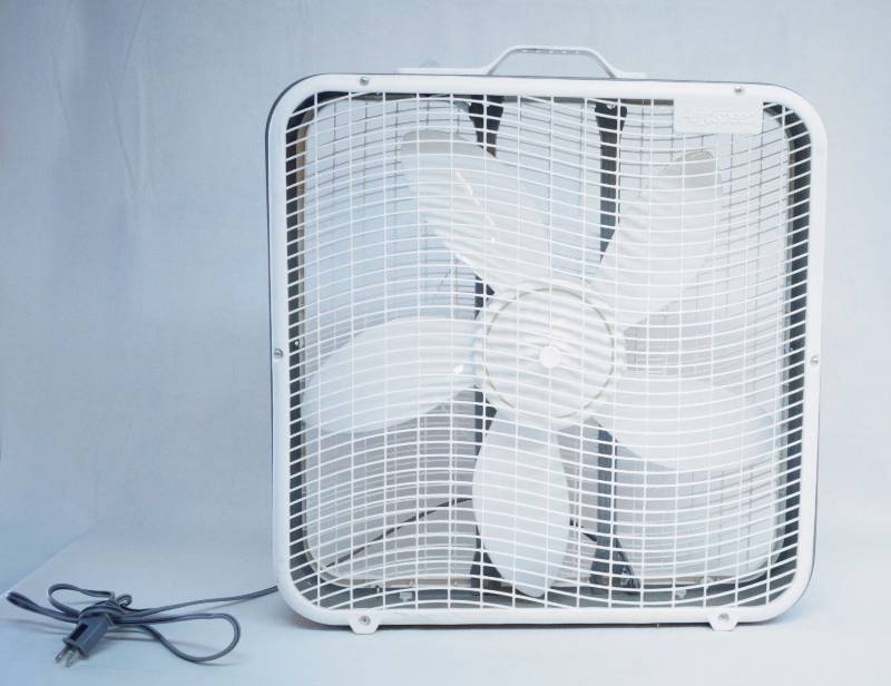 lot 9180 image: 20 Box Fan - Tested and Works