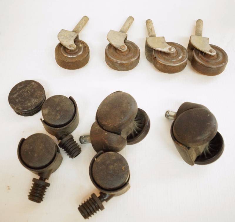 lot 9193 image: Lot of Misc Caster Wheels