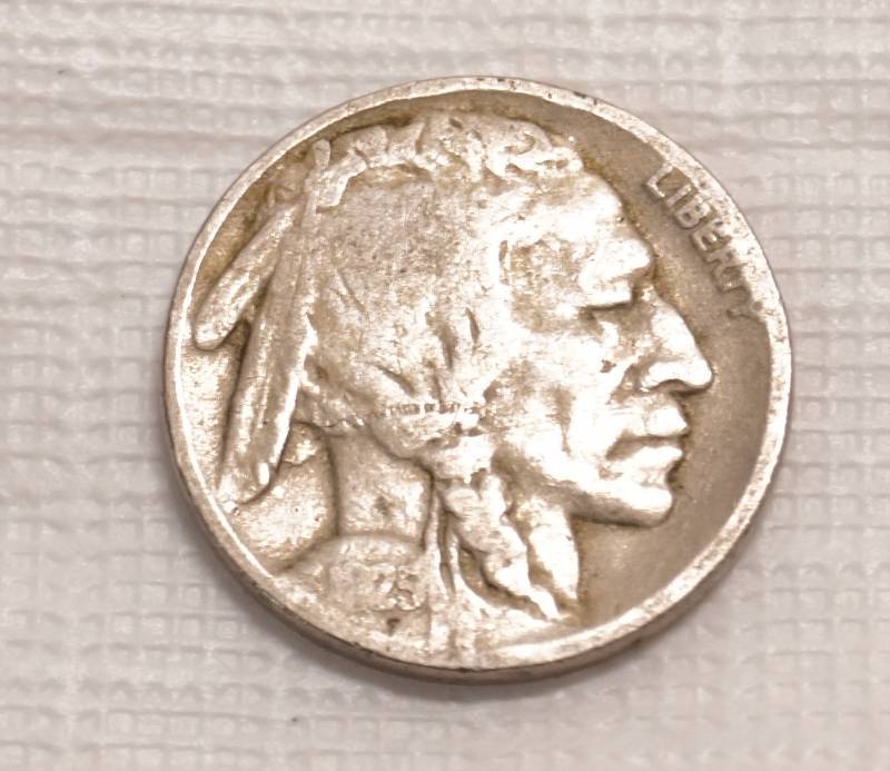 lot 9213 image: 1925 Buffalo Nickel Coin