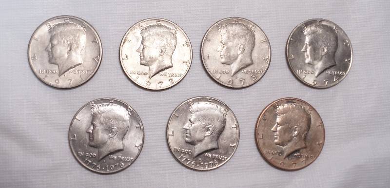 lot 9222 image: Lot of Kennedy Half Dollars 7 Coins