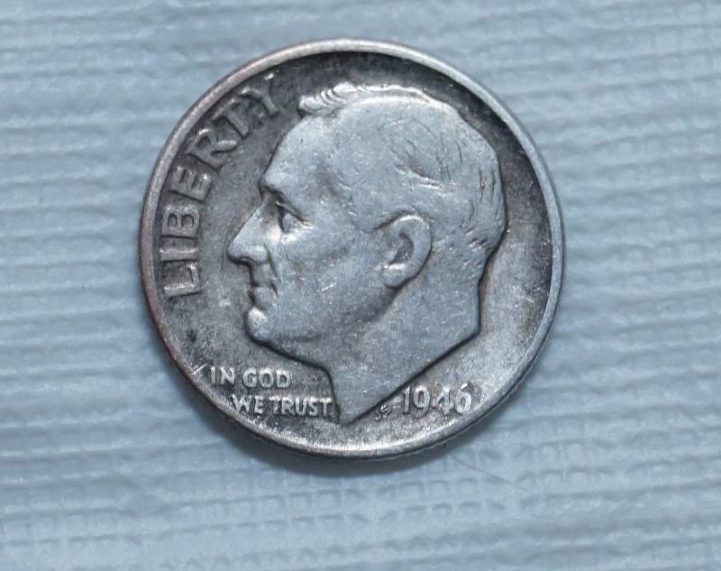 lot 9224 image: 1946 Silver Roosevelt Dime Ten Cents Coin 10c