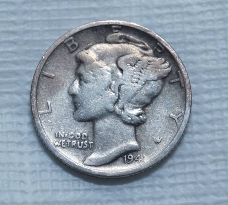 lot 9227 image: 1941 Winged Liberty Head Mercury Dime - Bid High
