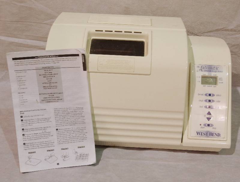 lot 5030 image: West Bend Automatic Bread and Dough Maker
