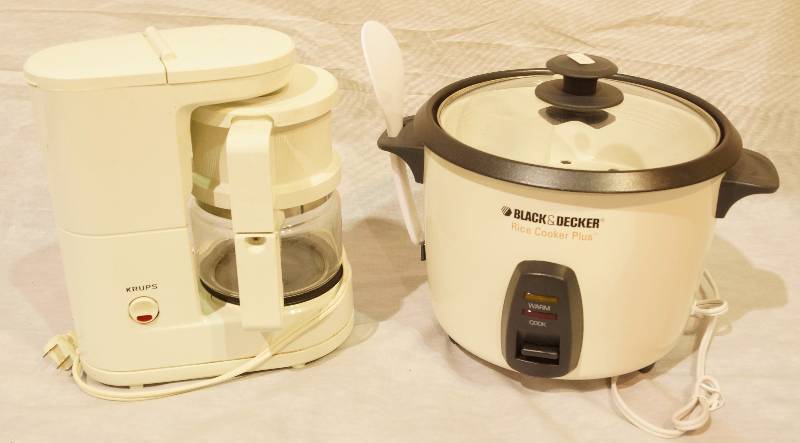 lot 5035 image: Black and Decker Rice Cooker Plus and Krups Coffee Brewer