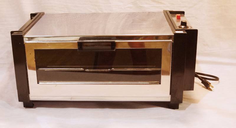 lot 5042 image: Stainless Everhot Deluxe Oven - Broiler