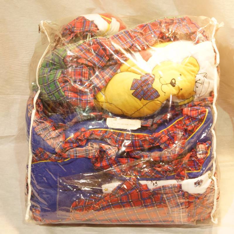 lot 5072 image: Baby Crib Bedding Set - Boy Themed