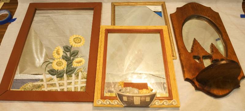 lot 5092 image: Lot of Wall Hanging Pictures