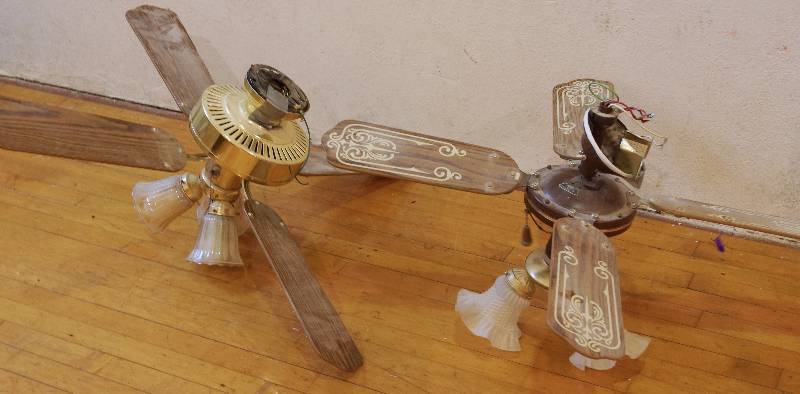 lot 5095 image: 2 Ceiling Fans - One Bid Gets Both