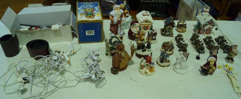 lot 5157 image: Christmas Village Limited Edition Collection Lot