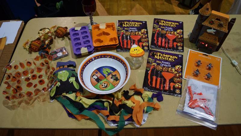 lot 5167 image: Table Top Full of Halloween Items