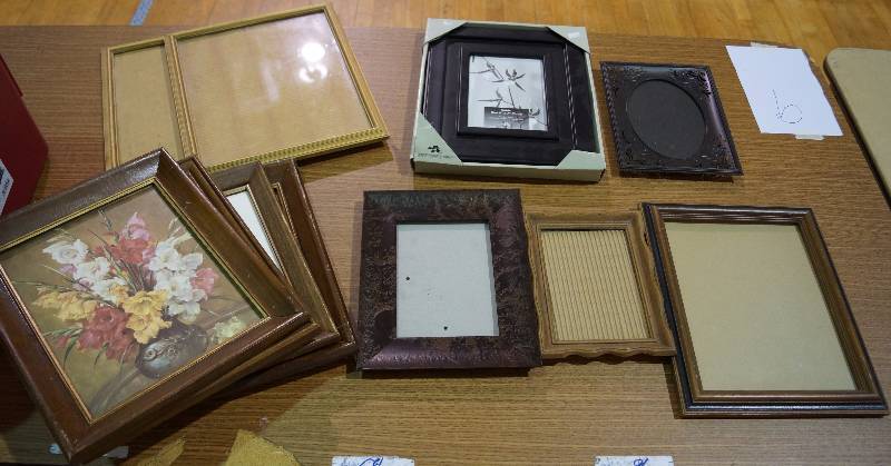 lot 5174 image: Picture Frames and Pictures