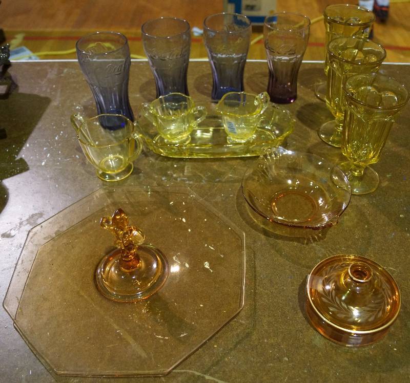 lot 5203 image: Nice Glassware - Including Coke - Coca Cola Glasses - GOOD LOOKING LOT