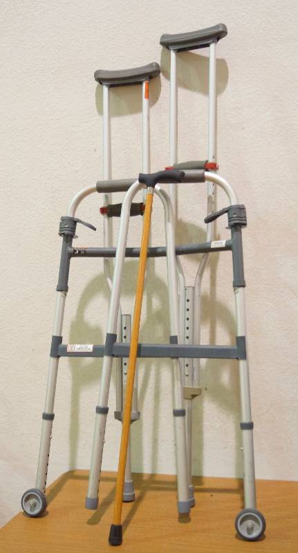 lot 5262 image: Crutches - Walker - Cane