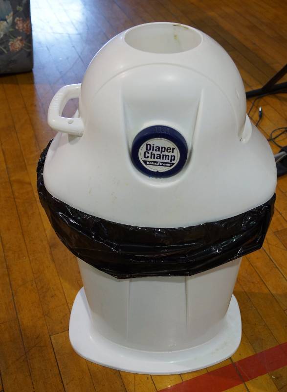 lot 9237 image: Diaper Champ - Disposal Container - Baby Nursery Item
