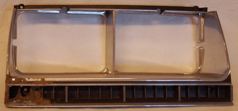 lot 1076 image: Headlamp Frame for Car