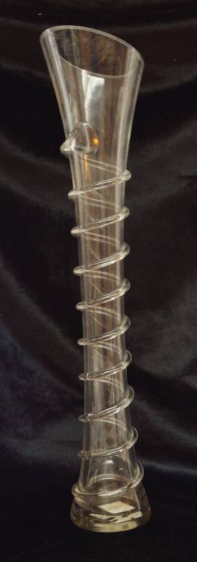 lot 2083 image: Unique Glass Vase - 20 Tall Art Deco Style - Great condition COOL