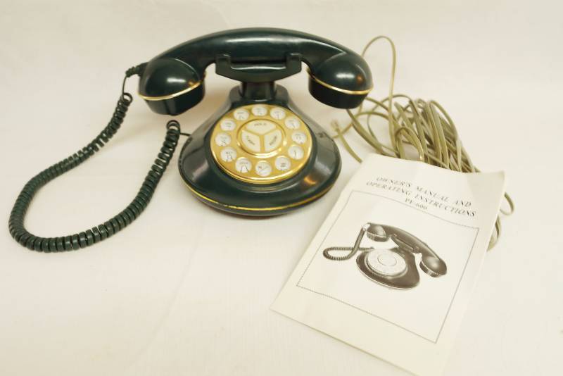 lot 5294 image: Nostalgic  Vintage Telephone - Dark Green - Tone or pulse NICE - HOLD, FLASH & REDIAL BUTTONS - w manual