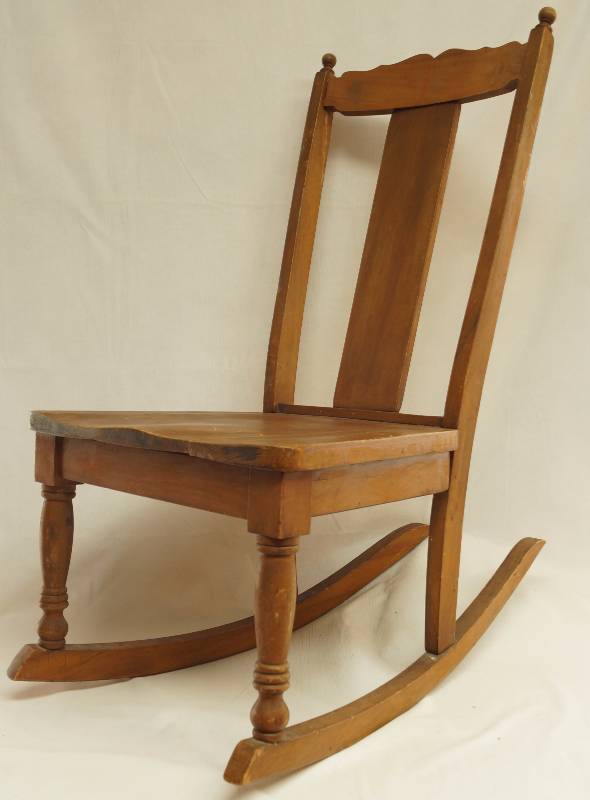 lot 2084 image: Vintage Wooden Rocker - Must See